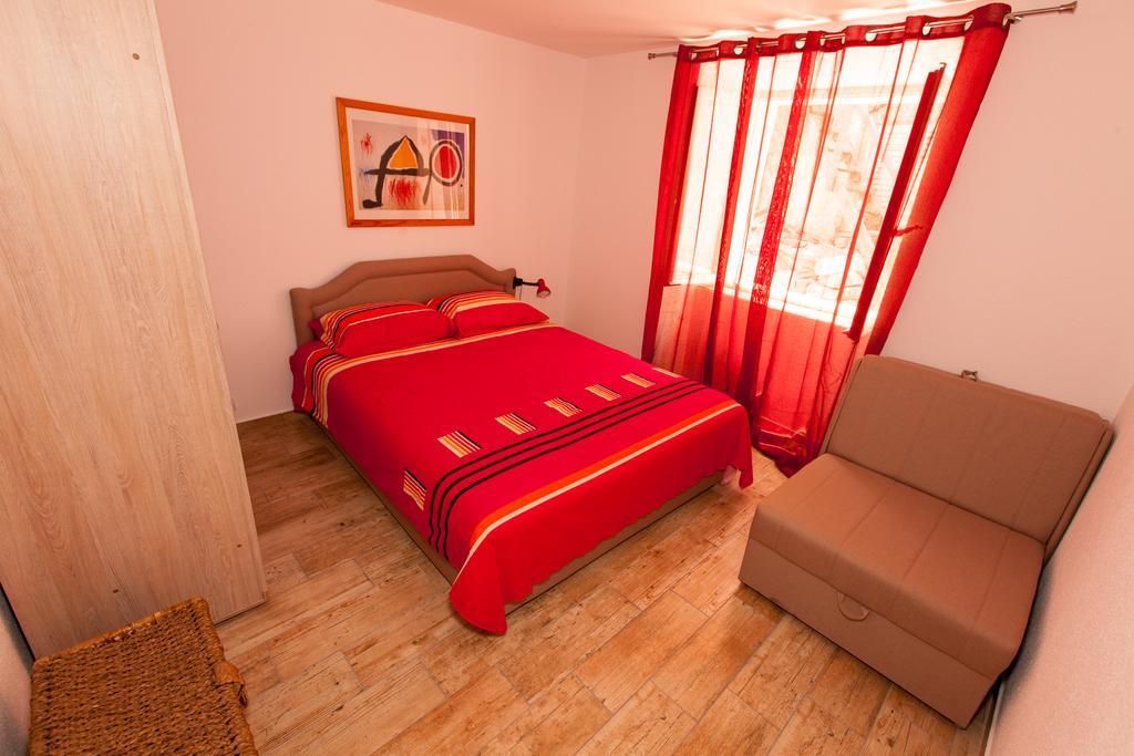 Oldhouse Vucinovic Apartment Tivat Ngoại thất bức ảnh